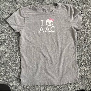 Graphic tee